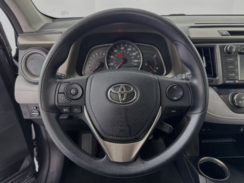 Used 2014 Toyota RAV4 XLE image 11