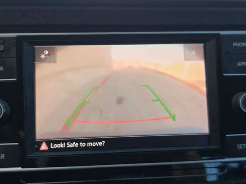 Used 2019 Volkswagen Jetta S image 23