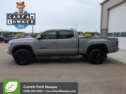 Used 2020 Toyota Tacoma TRD Off-Road AWD/4WD image 6