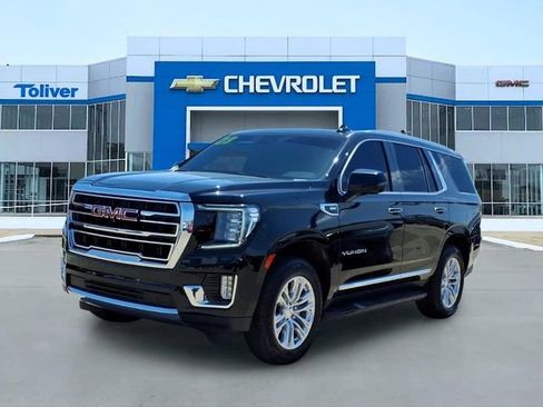 Used 2023 GMC Yukon SLT w/ SLT Luxury Package AWD/4WD image 2