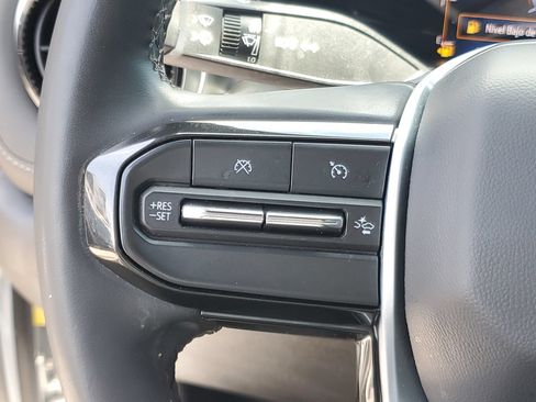 Used 2023 Chevrolet Colorado LT w/ LT Convenience Package RWD image 22