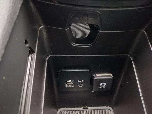 Used 2016 Chrysler 200 S w/ Sun & Sound Group image 26