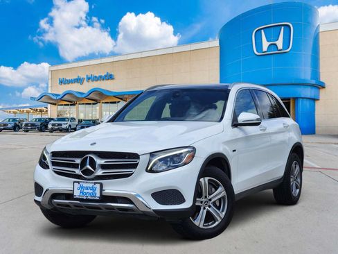 Used 2019 Mercedes-Benz GLC 350e 4MATIC image 1
