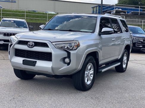 Used 2016 Toyota 4Runner SR5 Premium AWD/4WD image 9