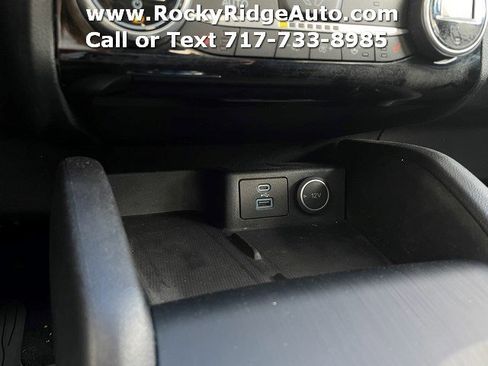 Used 2021 Ford Escape SEL w/ Technology Package image 16
