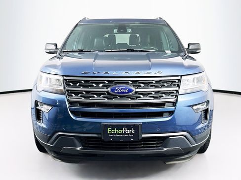 Used 2019 Ford Explorer XLT w/ Equipment Group 202A AWD/4WD image 2