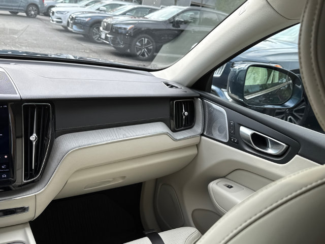 Used 2023 Volvo XC60 T8 Ultimate w/ Climate Package AWD/4WD image 23