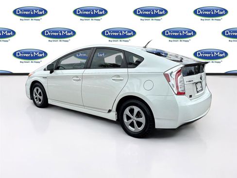 Used 2015 Toyota Prius Two FWD image 5