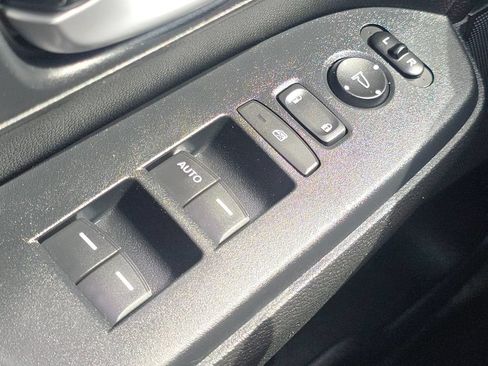 Used 2018 Honda CR-V LX image 21