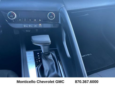 Used 2021 Hyundai Elantra SEL image 15