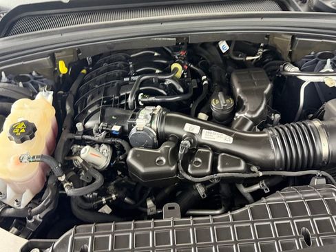 Used 2023 Jeep Grand Cherokee Limited RWD image 36