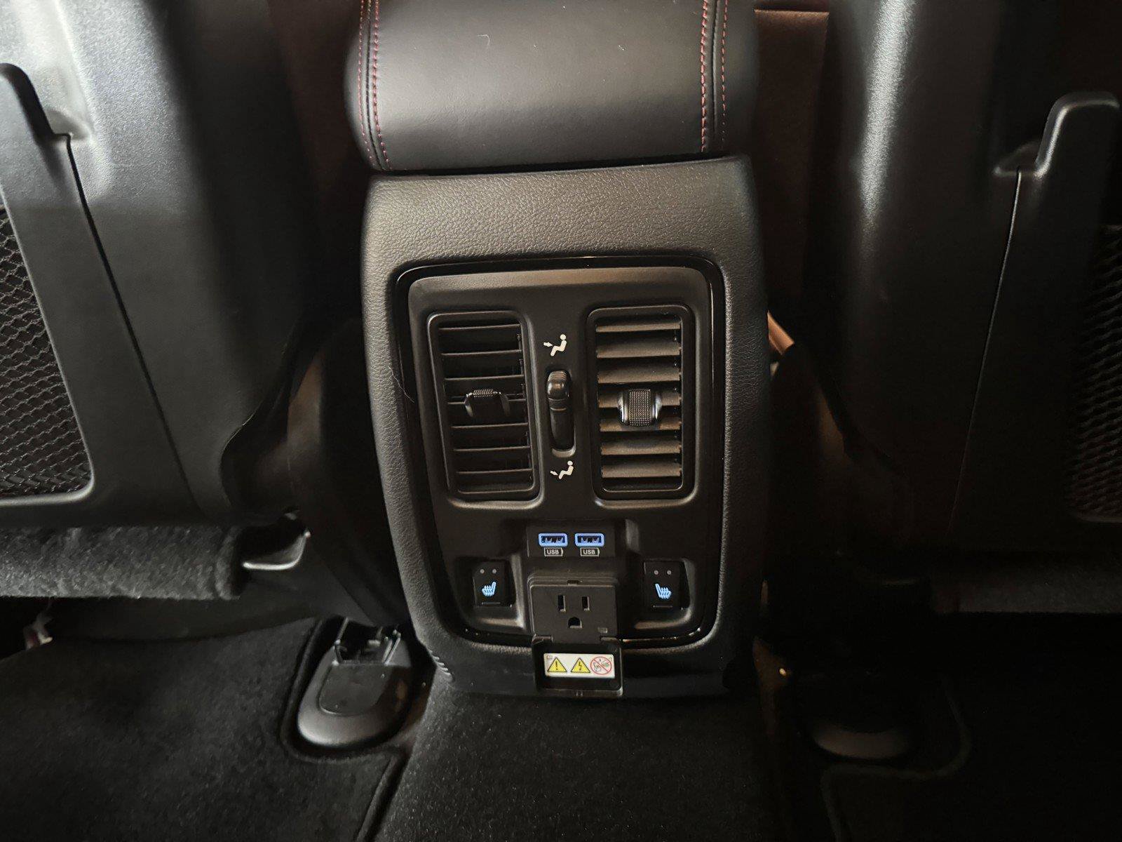 Used 2025 Dodge Durango R/T AWD/4WD image 36