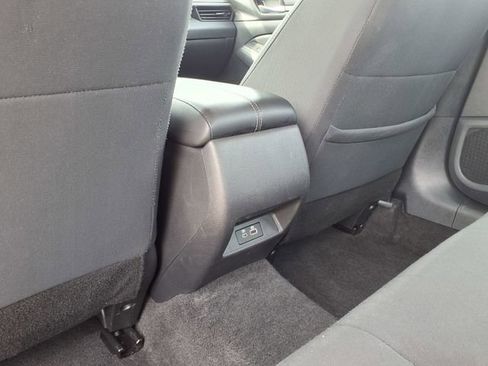 Used 2025 Nissan Altima 2.5 SV FWD image 18