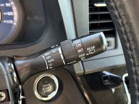 Used 2020 Toyota Sienna Limited Premium image 26