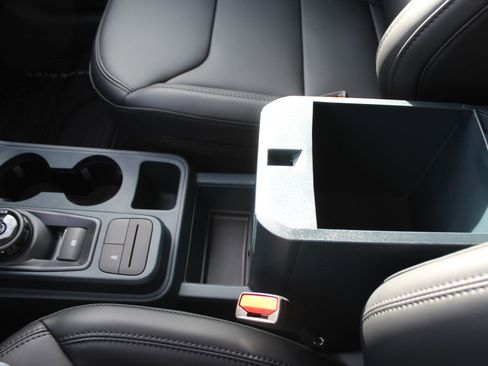 New 2026 Ford Maverick Lariat w/ Black Appearance Package image 32