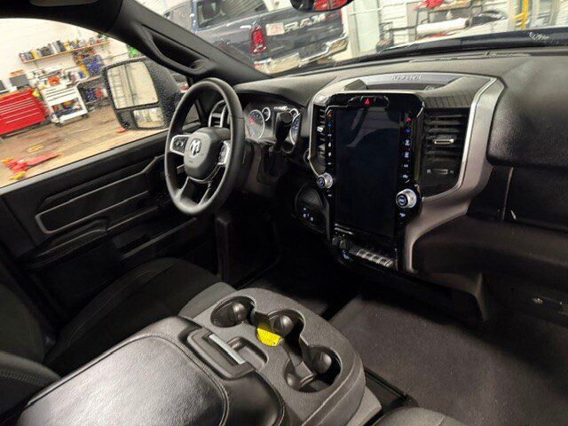 Used 2025 RAM 2500 Big Horn AWD/4WD image 13