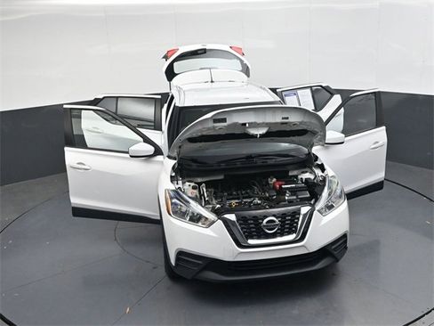 Used 2019 Nissan Kicks SV image 36