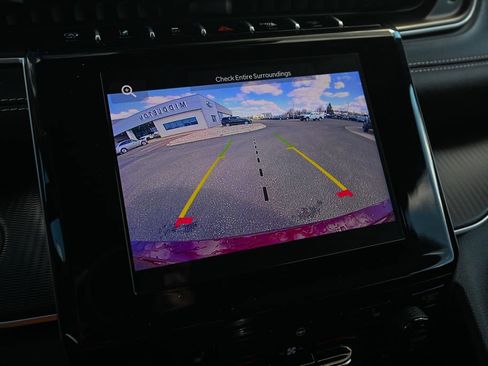 Used 2023 Jeep Grand Cherokee L Laredo image 41