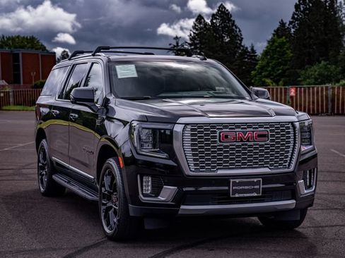 Used 2024 GMC Yukon XL Denali AWD/4WD image 35