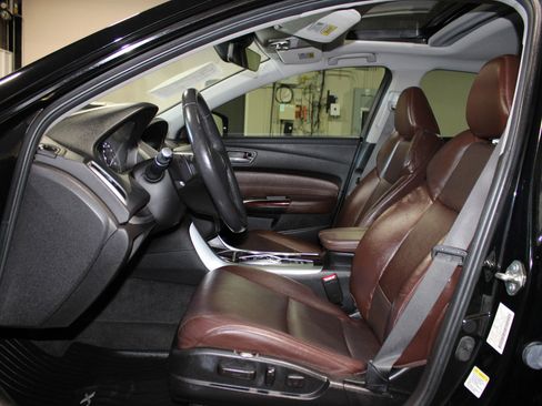 Used 2015 Acura TLX V6 w/ Technology Package FWD image 8