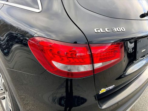 Used 2019 Mercedes-Benz GLC 300 GLC 300 image 32