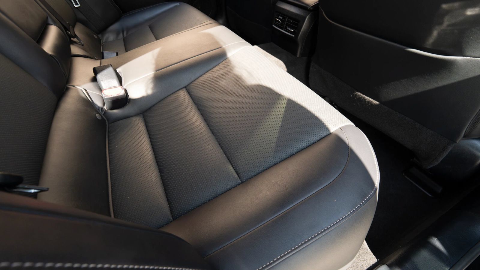 Used 2022 Lexus IS 300 AWD w/ Premium Package image 18