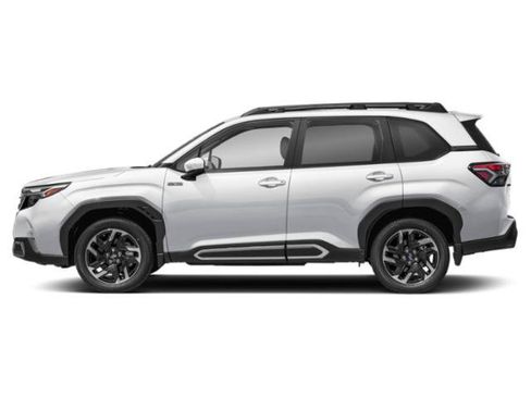 Used 2025 Subaru Forester Limited AWD/4WD image 3