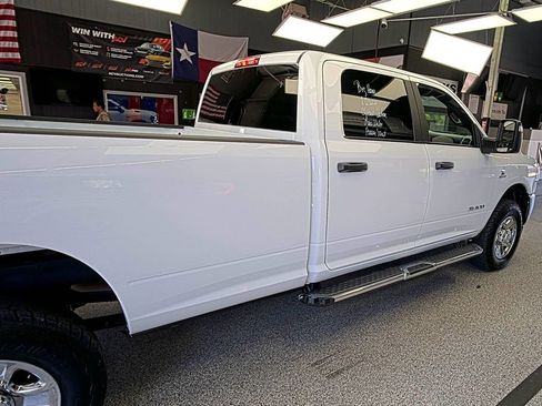 Used 2023 RAM 2500 Big Horn w/ Level 1 Equipment Group AWD/4WD image 8