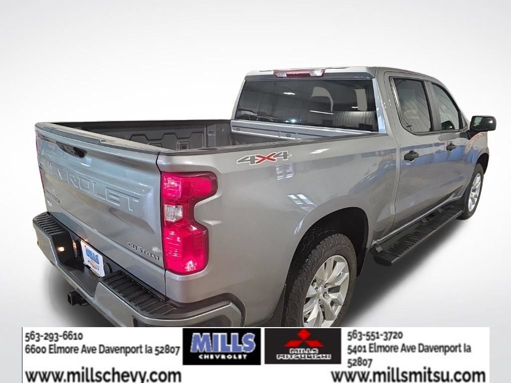 Used 2023 Chevrolet Silverado 1500 Custom AWD/4WD image 5