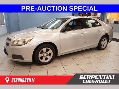 Used 2013 Chevrolet Malibu LS FWD image 1
