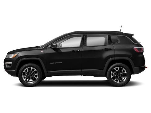 Used 2018 Jeep Compass Trailhawk w/ Leather Interior Group AWD/4WD image 3