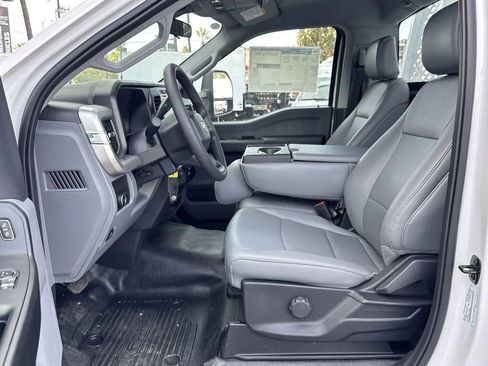 New 2024 Ford F450 XL w/ XL Chrome Package image 10