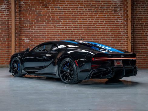 Used 2023 Bugatti Chiron Super Sport image 7