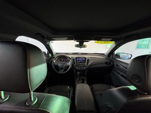 Used 2023 Chevrolet Equinox RS w/ RS Leather Package image 27