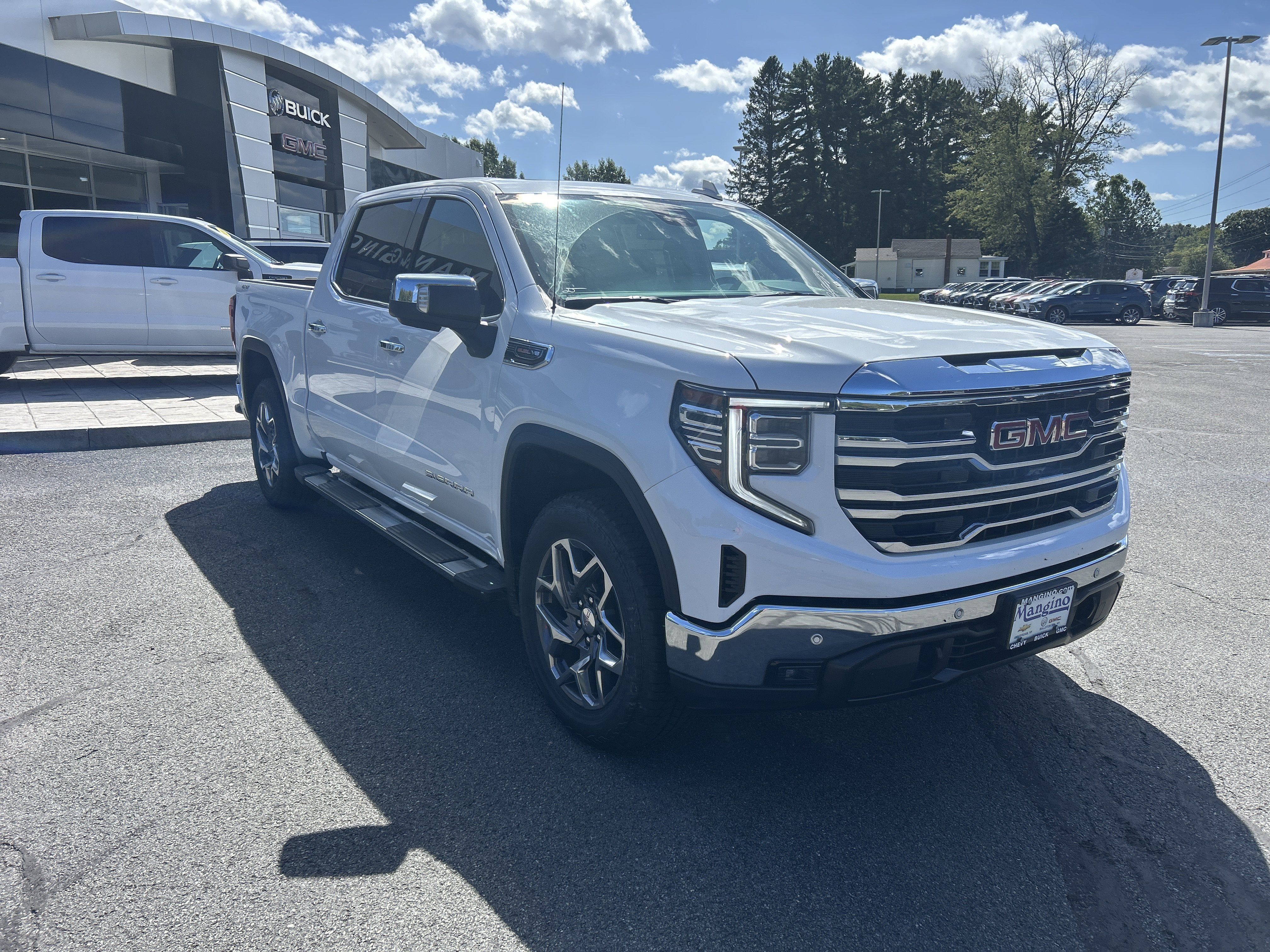 New 2026 GMC Sierra 1500 SLT w/ SLT Premium Plus Package AWD/4WD image 17