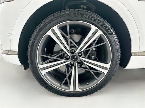 Used 2025 Genesis GV80 3.5T e-SC AWD/4WD image 29