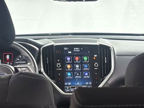 Used 2024 Subaru Ascent Premium w/ Convenience Package image 18