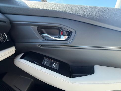 Certified 2025 Honda Accord Touring image 35