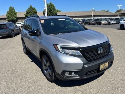 Used 2021 Honda Passport Touring image 2