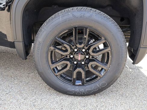 New 2026 GMC Sierra 1500 Elevation w/ Elevation Premium Package AWD/4WD image 32