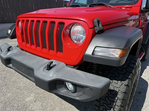 Used 2018 Jeep Wrangler Sport AWD/4WD image 33