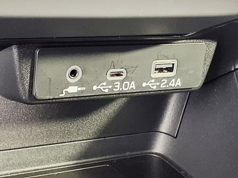 Used 2025 Subaru Crosstrek 2.5i Limited w/ Popular Package #3A image 21