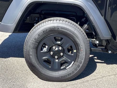 New 2026 Jeep Gladiator Sport image 3