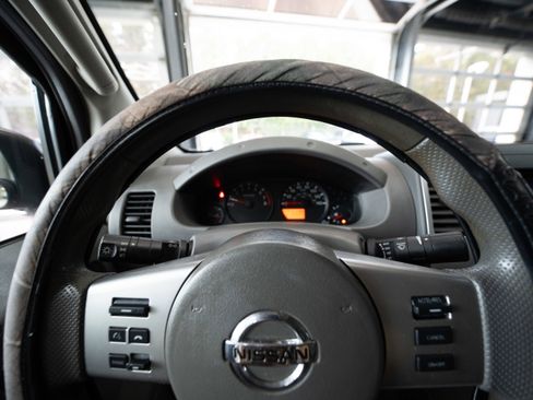 Used 2014 Nissan Frontier S RWD image 15