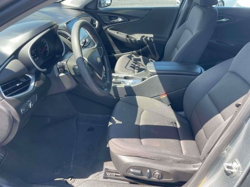 Used 2023 Chevrolet Malibu LT FWD image 5
