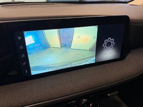 Used 2025 Nissan Kicks SV FWD image 14