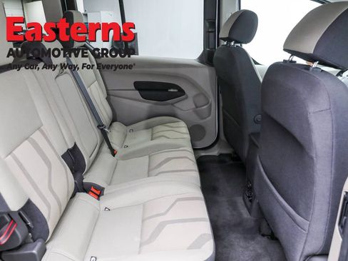 Used 2017 Ford Transit Connect XLT image 23