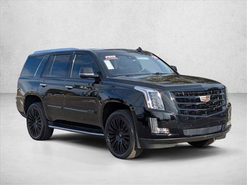 Used 2020 Cadillac Escalade Premium Luxury w/ Escalade Sport Edition image 3