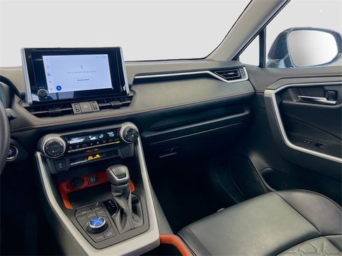 Used 2024 Toyota RAV4 Adventure image 22