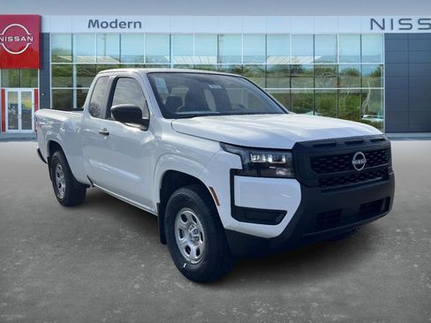New 2026 Nissan Frontier S image 3